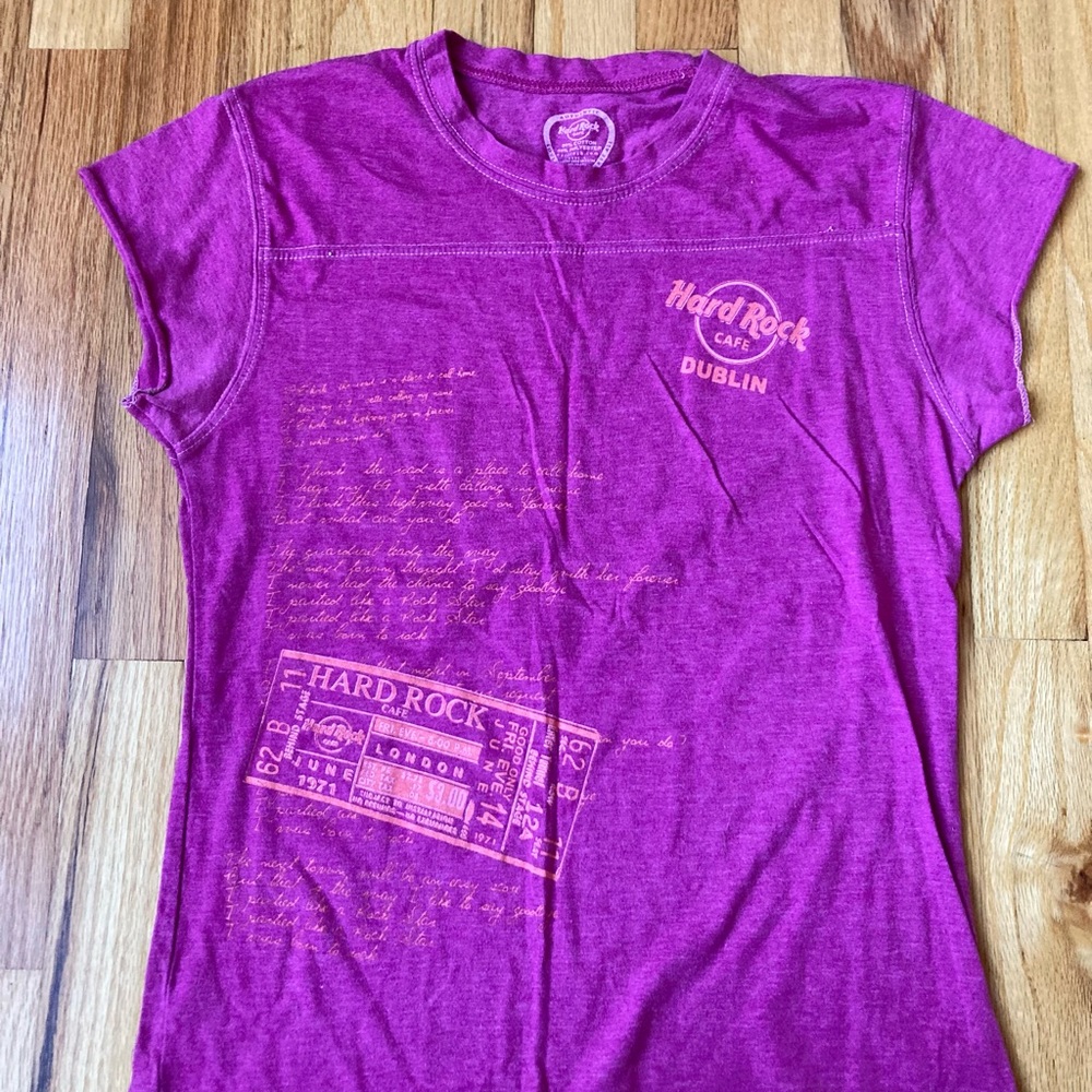 EUC Hard Rock Cafe Dublin Pink T-Shirt